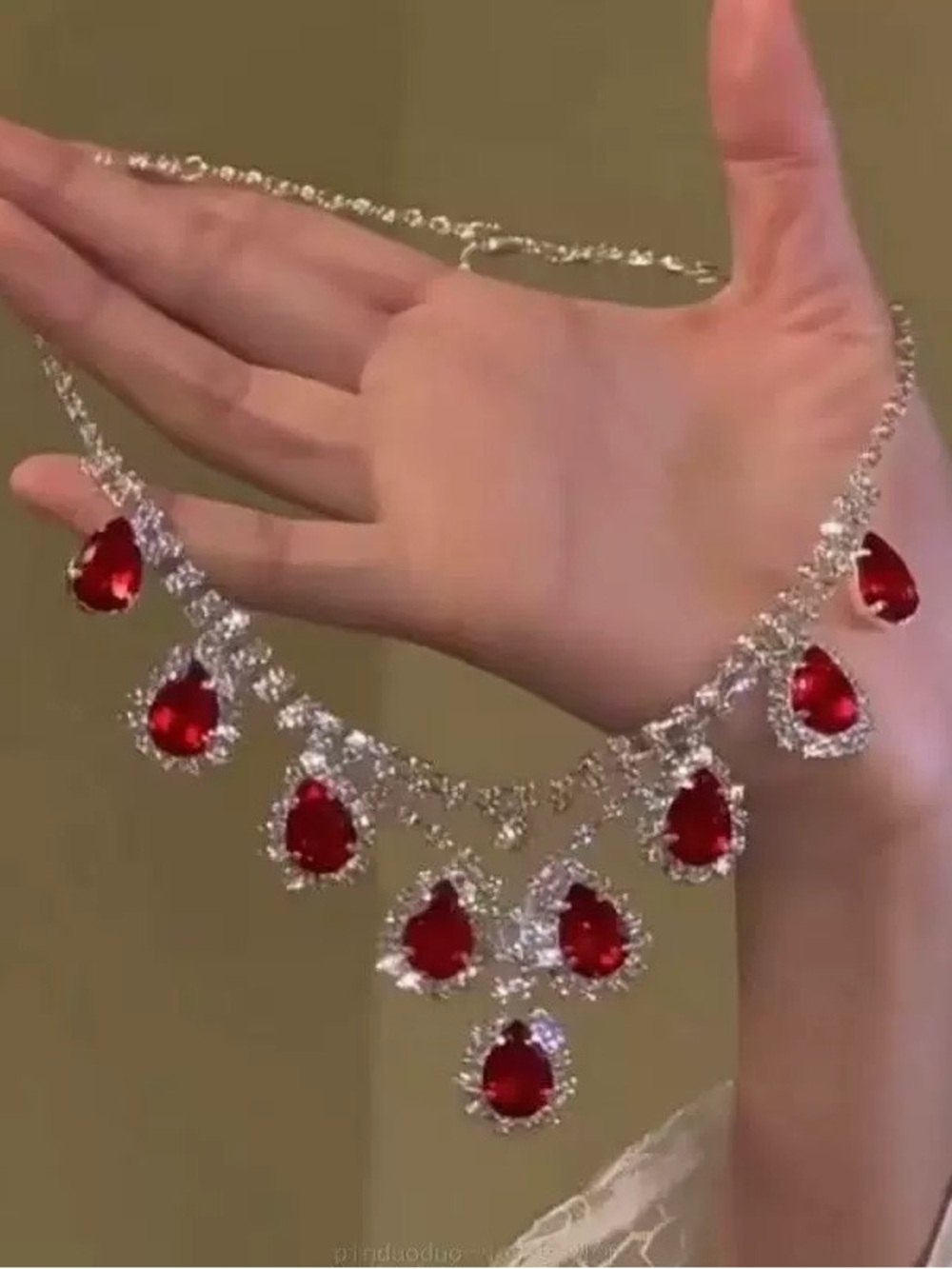 New Elegant Red Teardrop Necklace - Women Jewelry